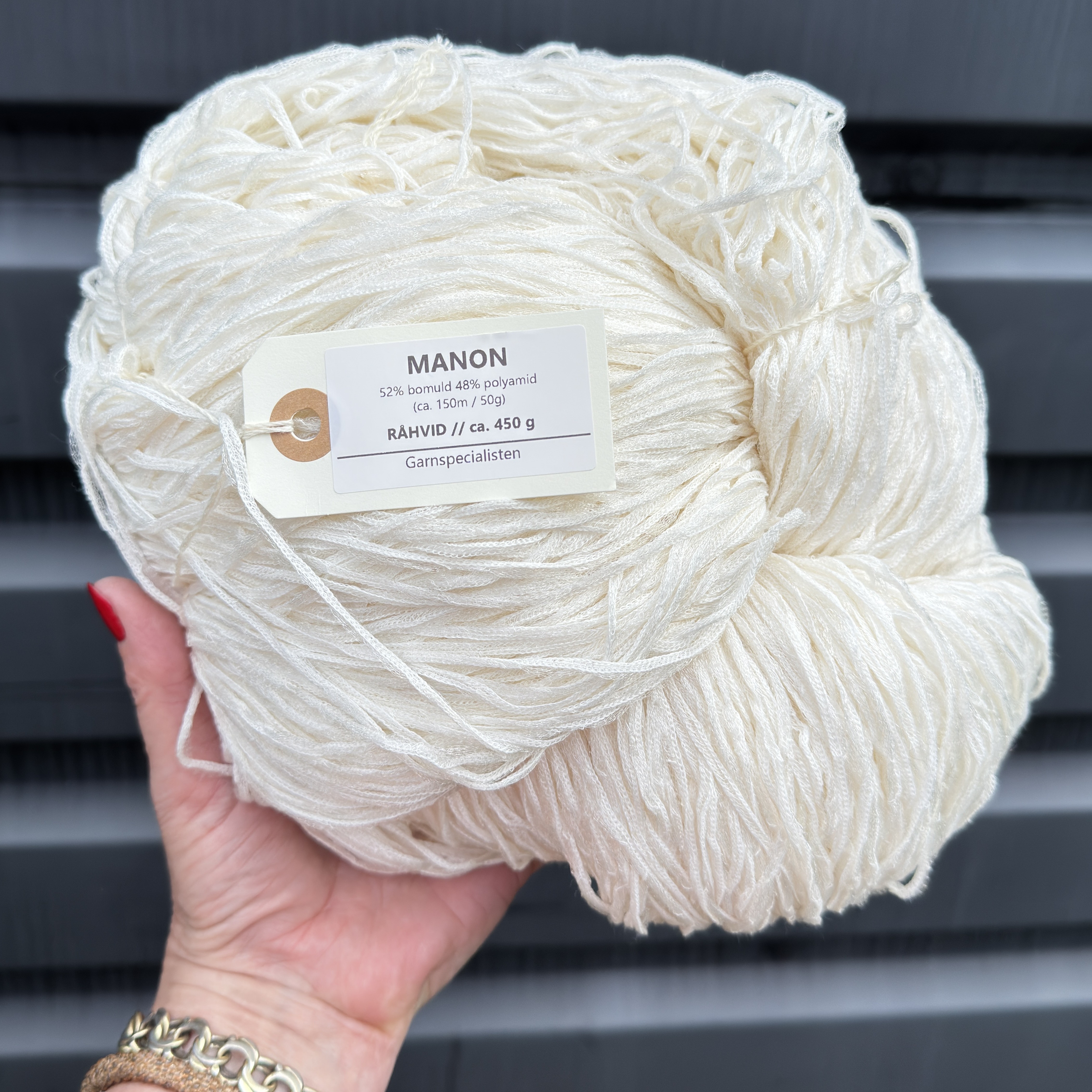 MANON (450 g) - Råhvid