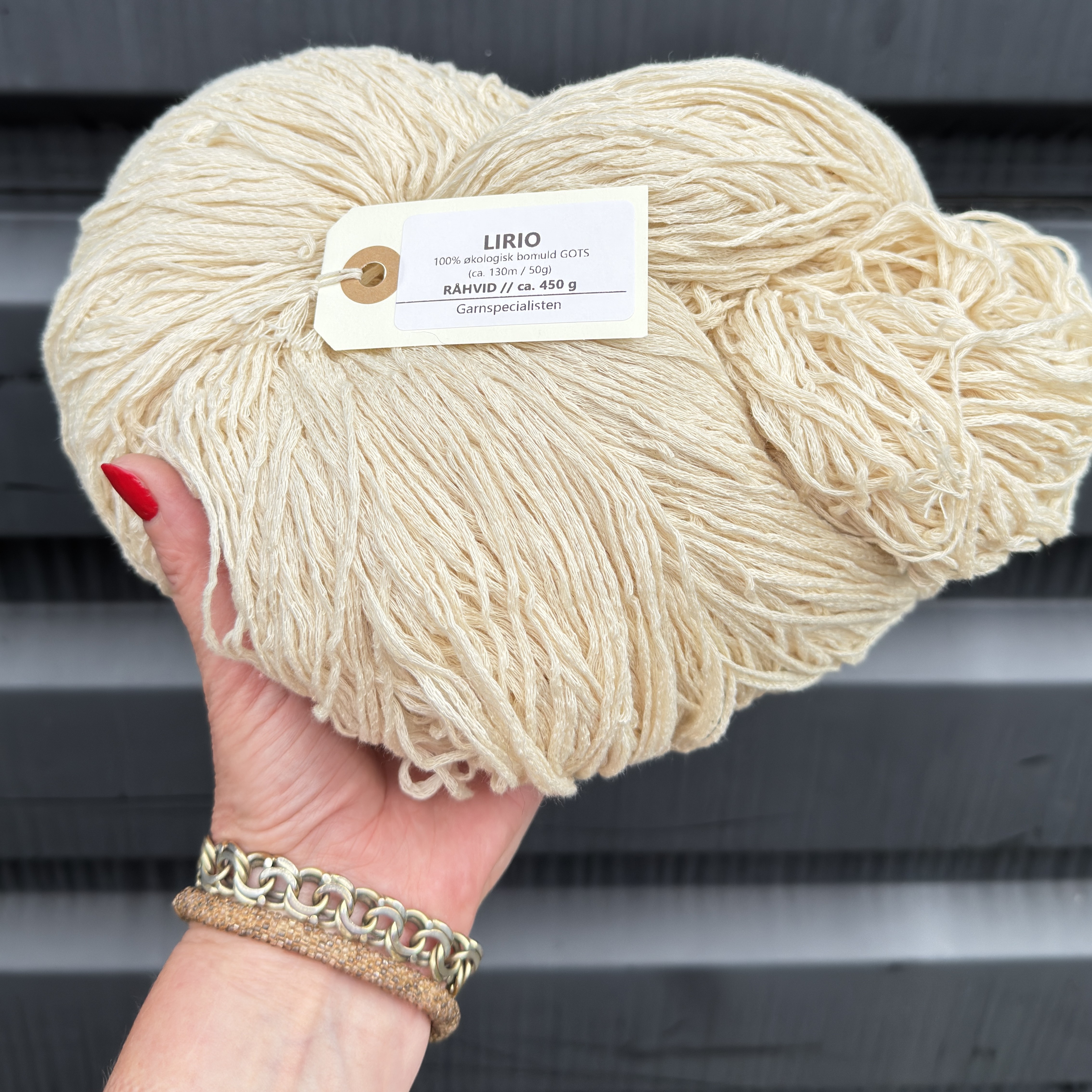 Lirio (400 g) - Råhvid