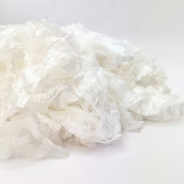 Shiny Boa Garn i bundter (350 g) - Hvid