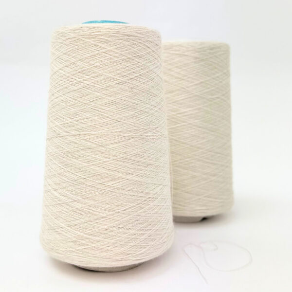Cot & Cash 50/2 (250 g) - Råhvid