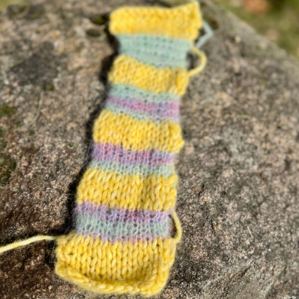Strik Sugarrush sweater - Junior fra UhLala Knitwear